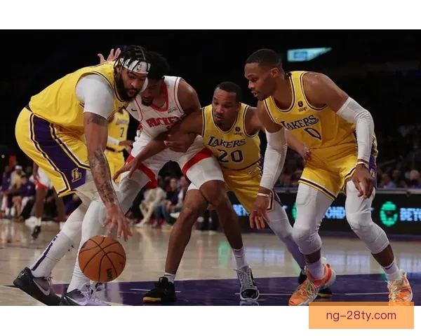 勇士末节四人组攻守统治逆转局